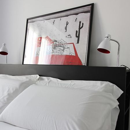 Italianway-Canonica 34 Milan Luaran gambar